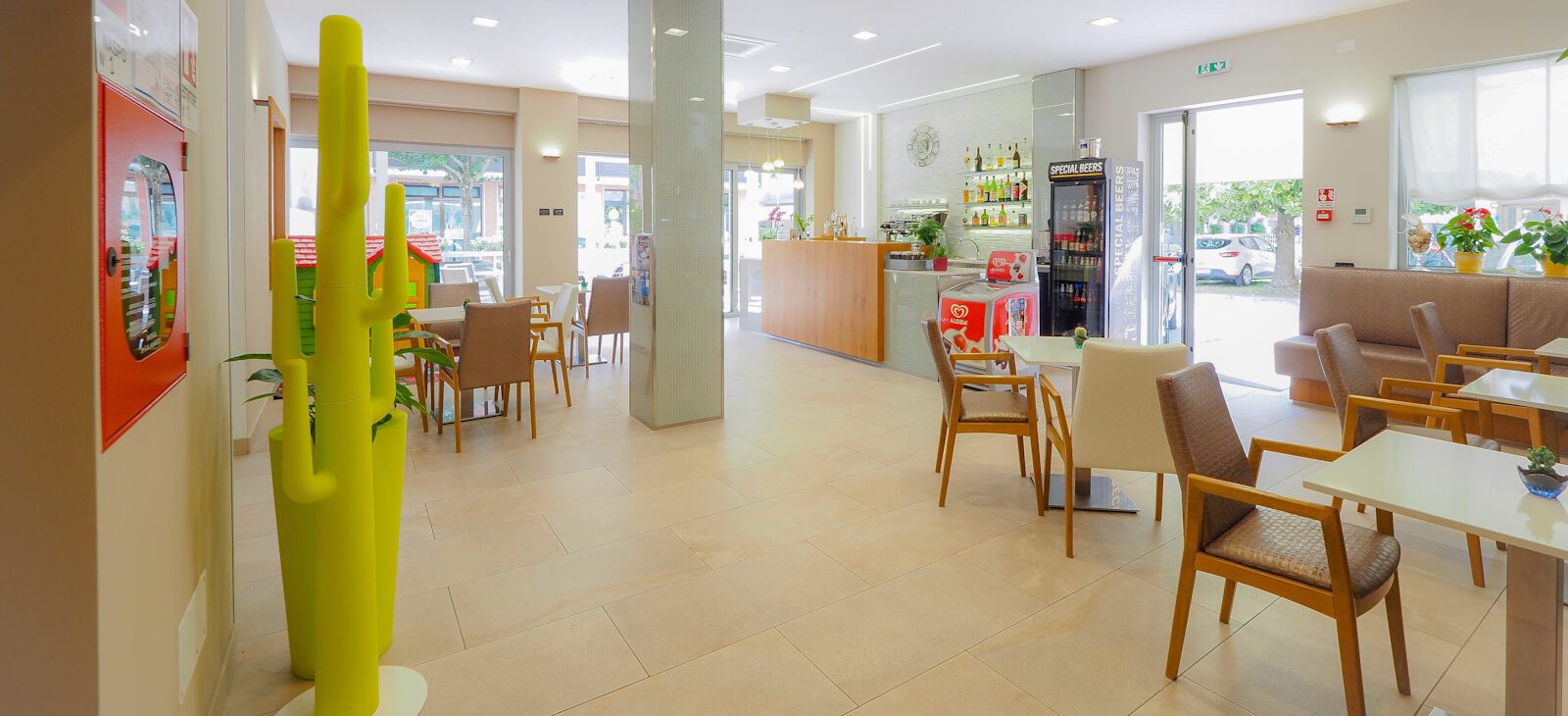 servizi - bar con terrazza 4