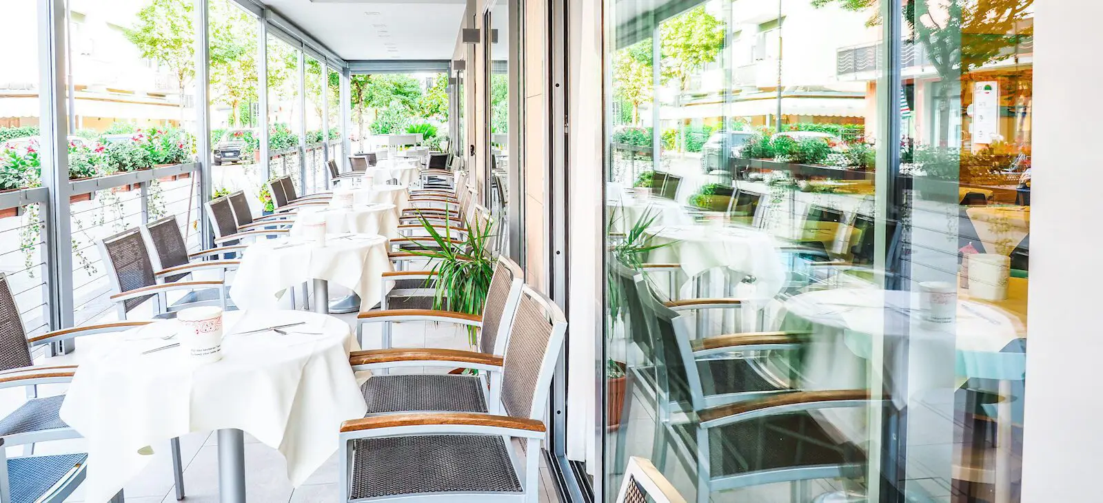 sala-colazione-Hotel-Angelo4-2-1600x730